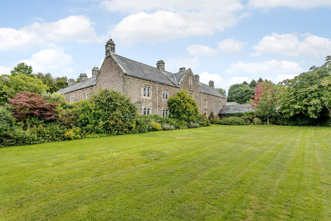 Country estate for sale Morwell House, Devon GunsOnPegs